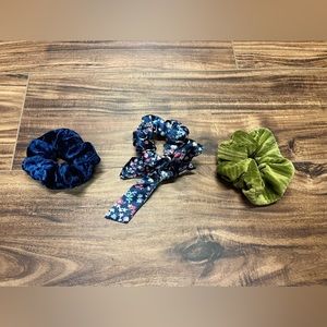 - Lot of Vera Bradley scrunchies